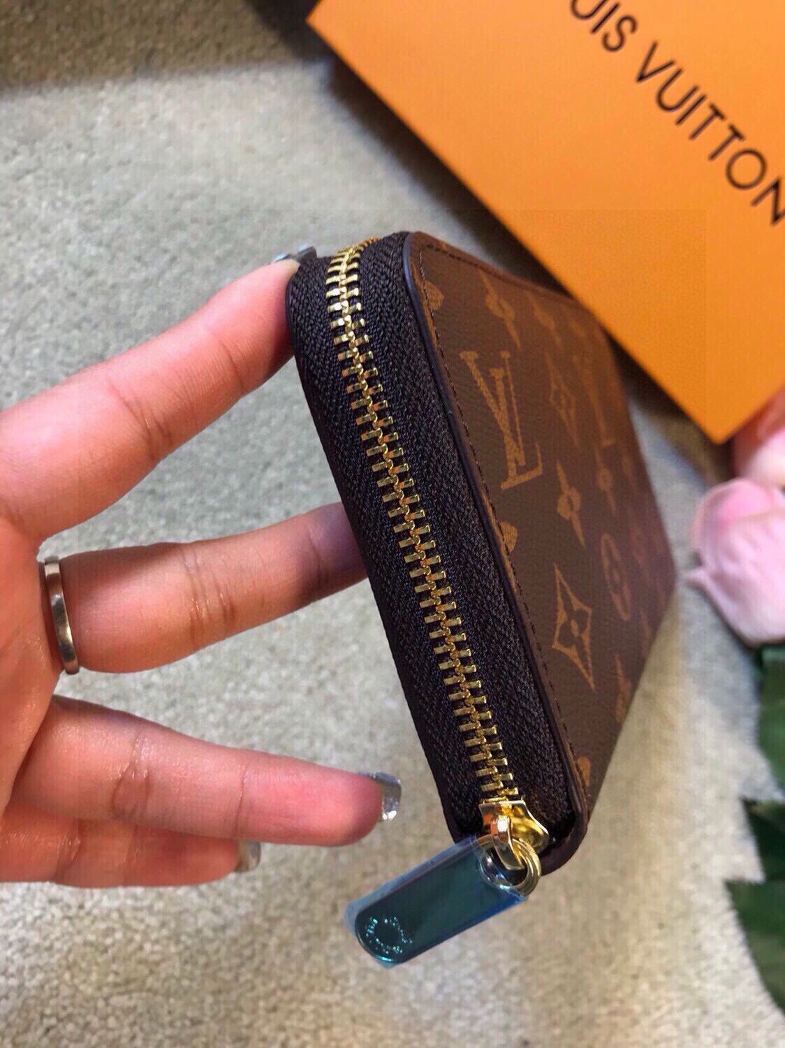 Brown Monogram Zip-Around Long Wallet Q06 product view 5
