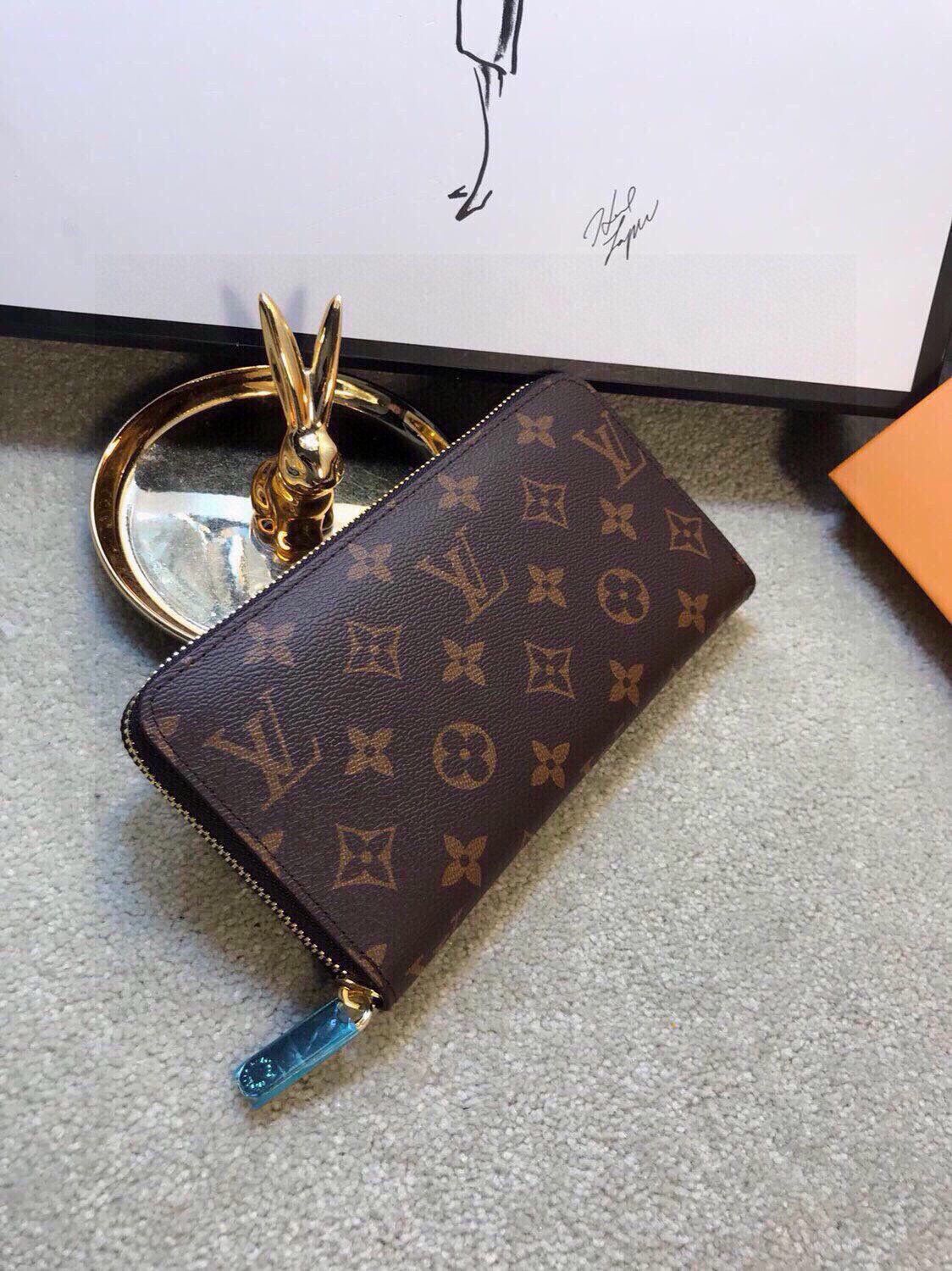 Brown Monogram Zip-Around Long Wallet Q06 product view 6