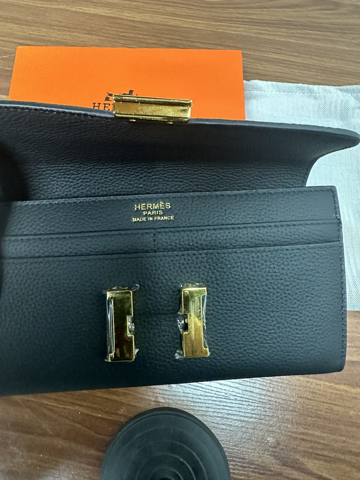 Dark H-Clasp Long Wallet K15 product view 2