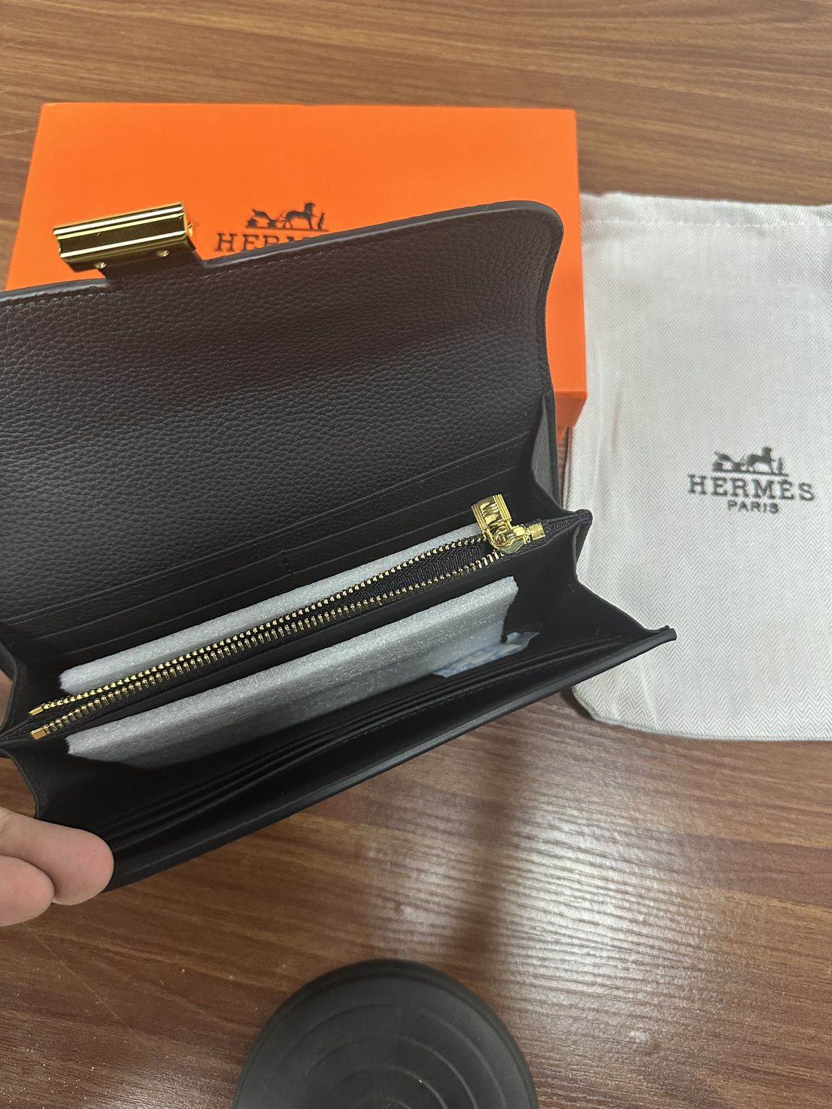 Dark H-Clasp Long Wallet K15 product view 4