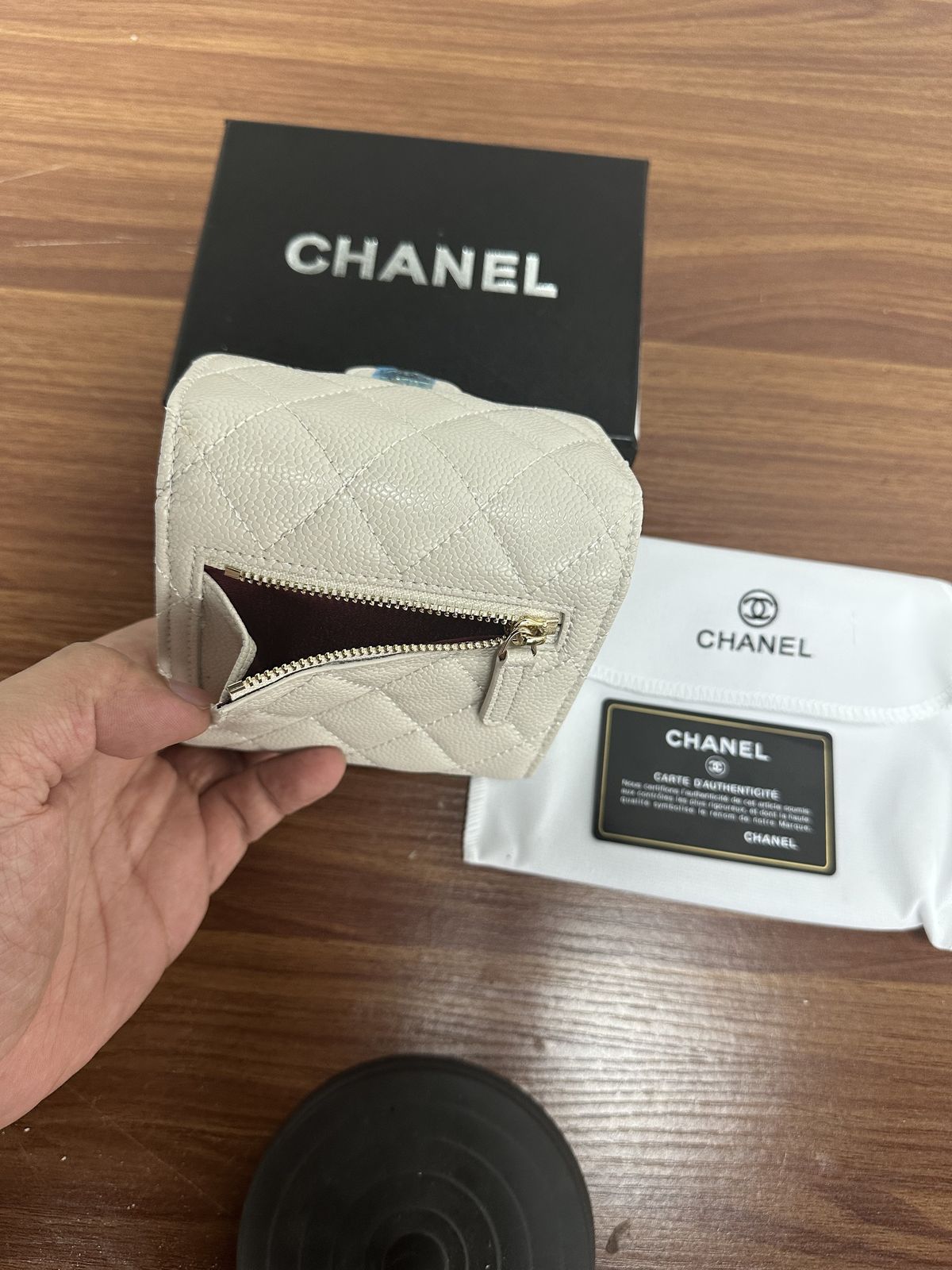 Ivory Quilted Compact Wallet K07 product view 4
