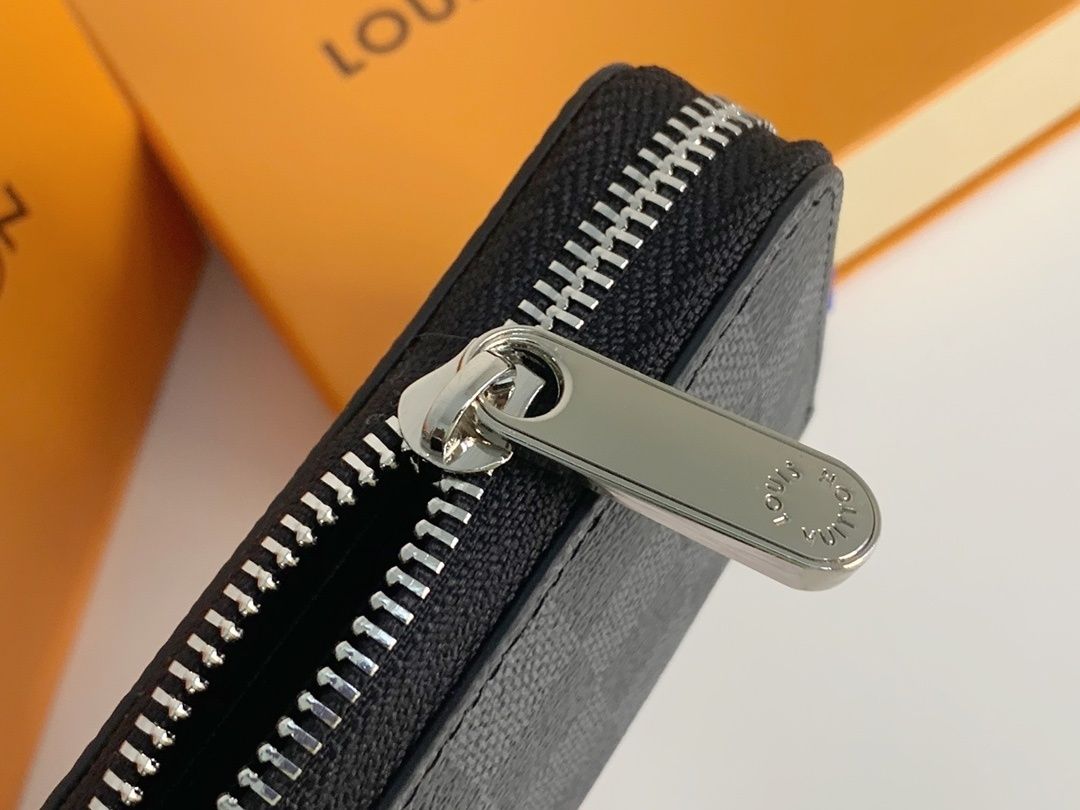 Black Checker Zip-Around Compact Wallet Q14 product view 9
